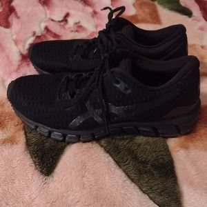 Asics Gel-Quantuam 360 Black on Black